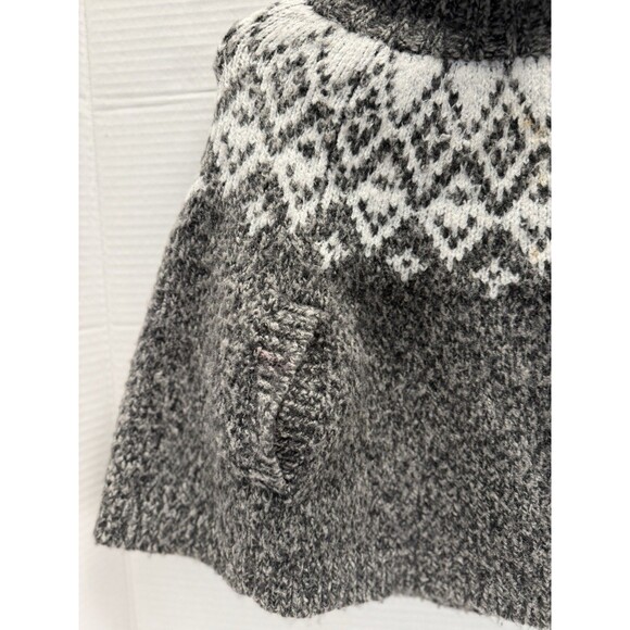 OSHKOSH KNITTED GRAY PONCHO TODDLER GIRL 2T WITH ARM SLITS - Picture 4 of 8